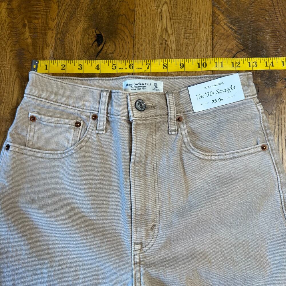 NWT Abercrombie & Fitch 90s Straight Ultra High Rise Jeans Sand Stone Beige 25/0 - Picture 4 of 9